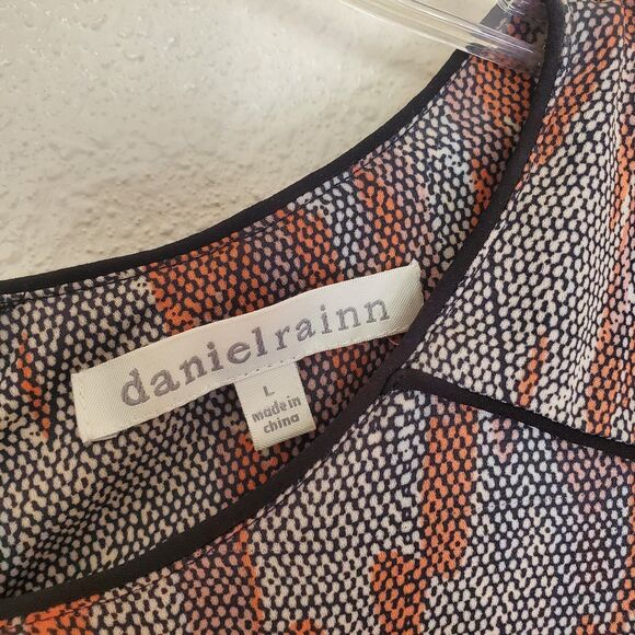 Daniel Rainn Top Hi-Low Sleeveless Blouse Womens Size Large Geometric Lace Print - Picture 3 of 15